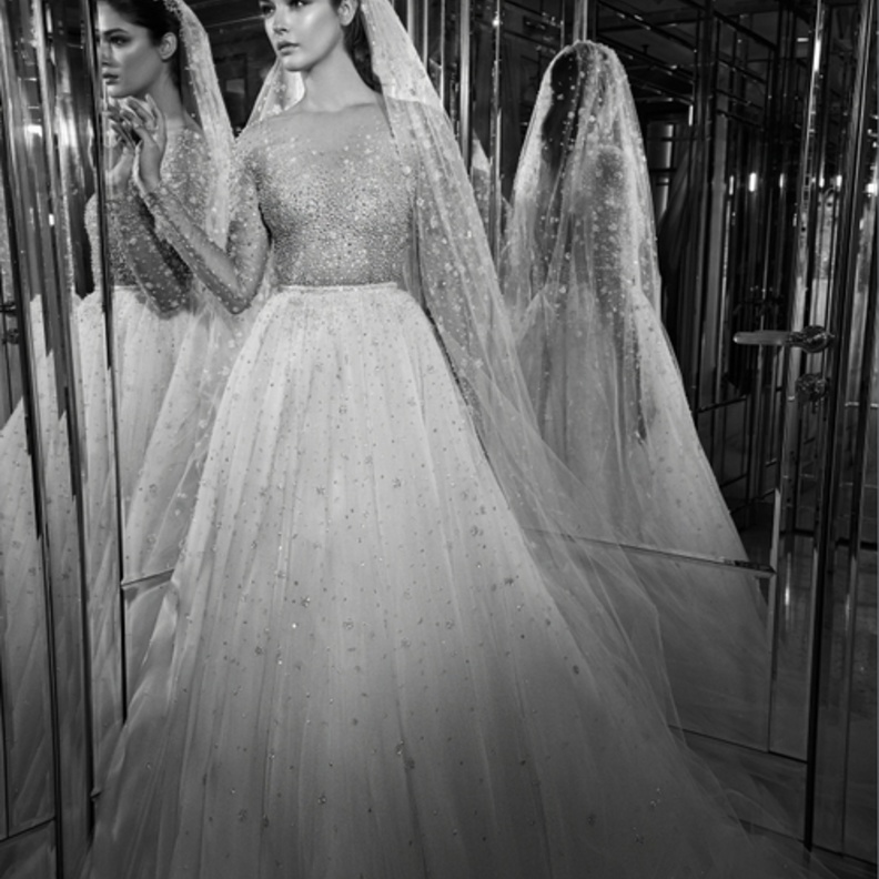 Zuhair Murad فستان زفاف من قماش الشيفون من