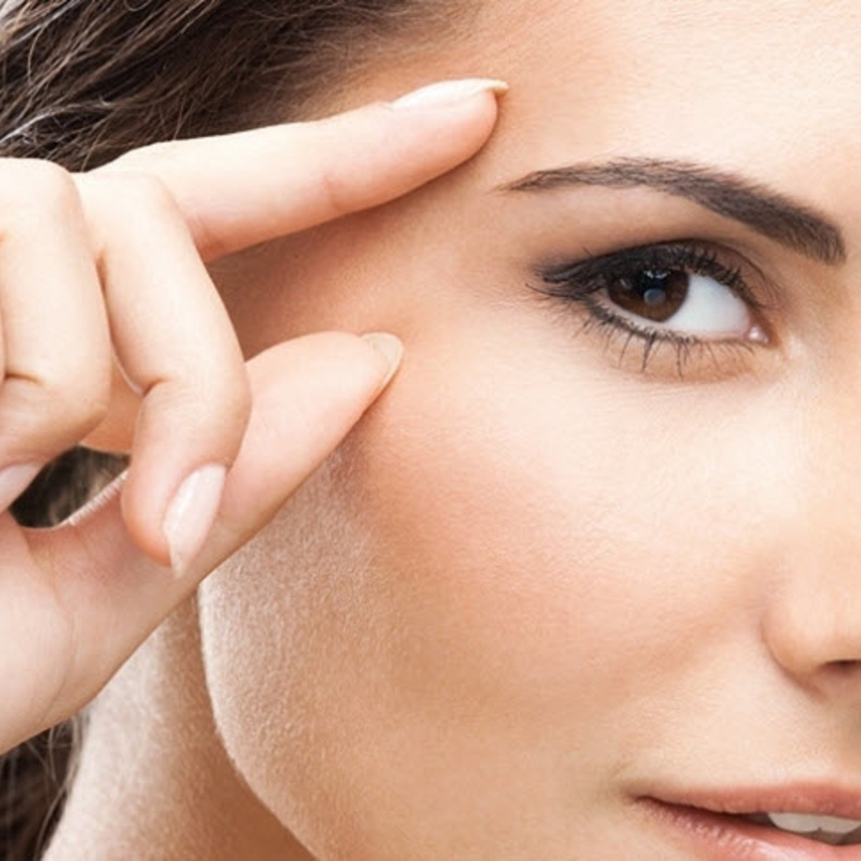 ما هو تاثير قصور الغدة الدرقية علي العين