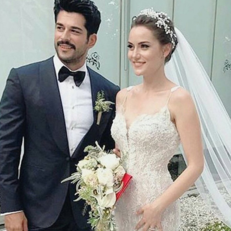 بوراك اوزجفيت وفهرية افجان