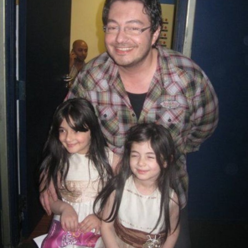 أحمد زاهر مع ليلى وملك