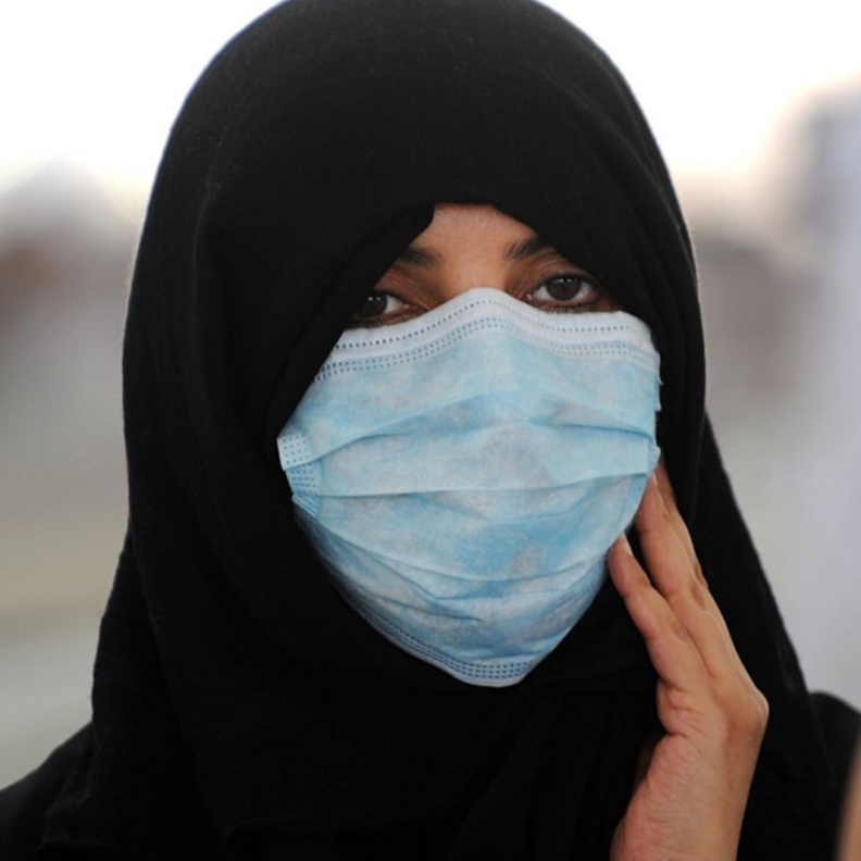 كورونا يحد من إقبال السعوديات على المجمعات التجارية