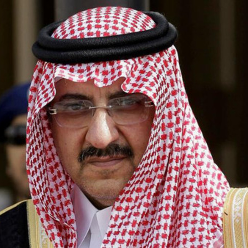 بالفيديو: ولي ولي العهد يرد على تحية رجال الداخلية