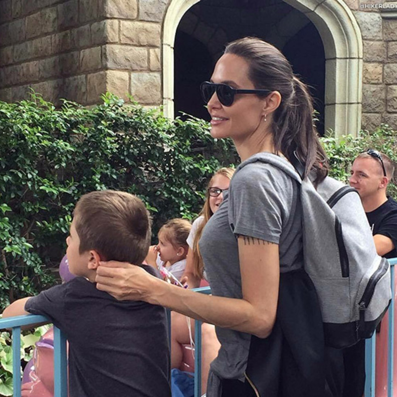 أنجلينا جولي وأطفالها