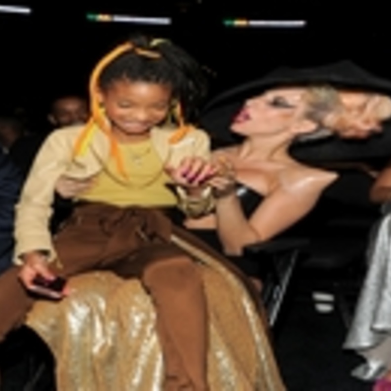 ليدي غاغا تفكر بإنشاء مؤسسة لمساعدة الأيتام