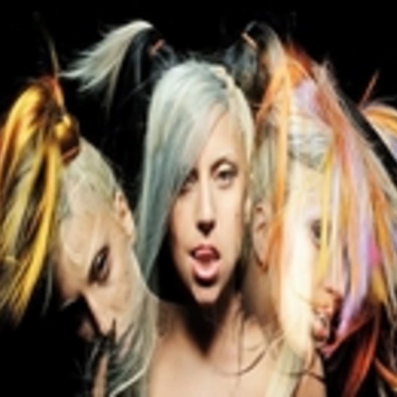 ليدي غاغا صاحبة  يوميات مصاصة الدماء 