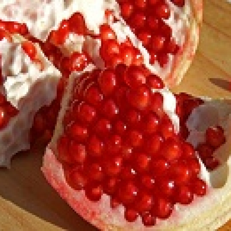 عصير الرمان لإذابة الكرش 