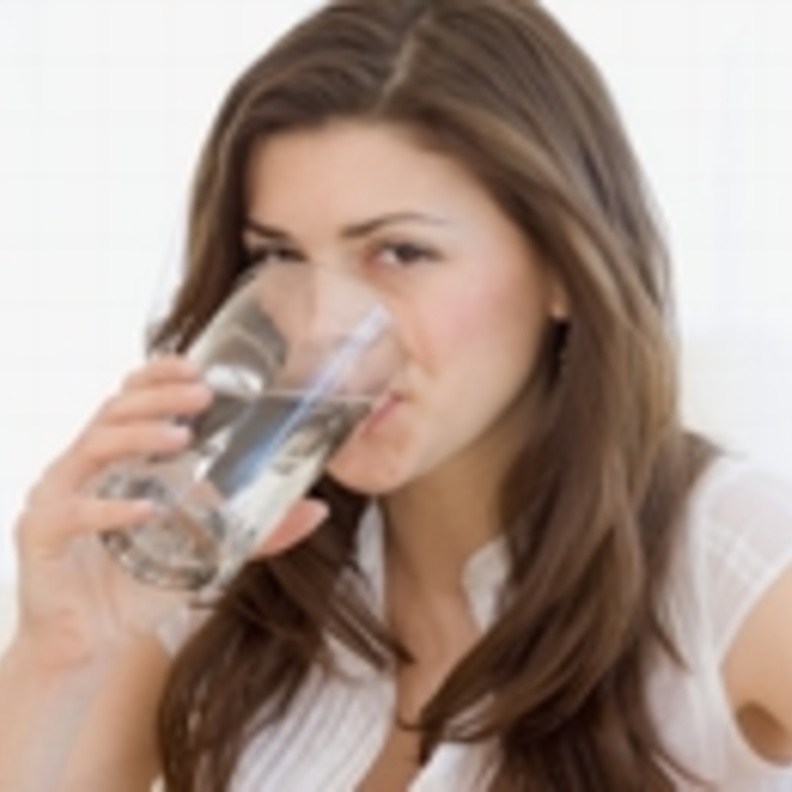 دراسة أمريكية تؤكد الماء يفقد الوزن وليست مشروبات الدايت