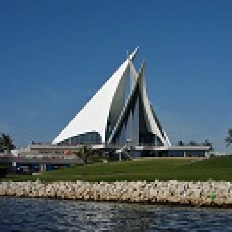 العرب يتصدرون السياحة الوافدة إلى دبي