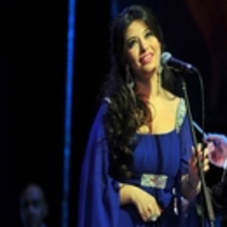 غادة رجب تحيي حفلا ناجحا وتغني بالتركية لأول مرة