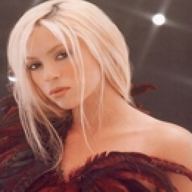 شاكيرا تبهج الأوروبيين اليوم بافتتاح إستاد كييف