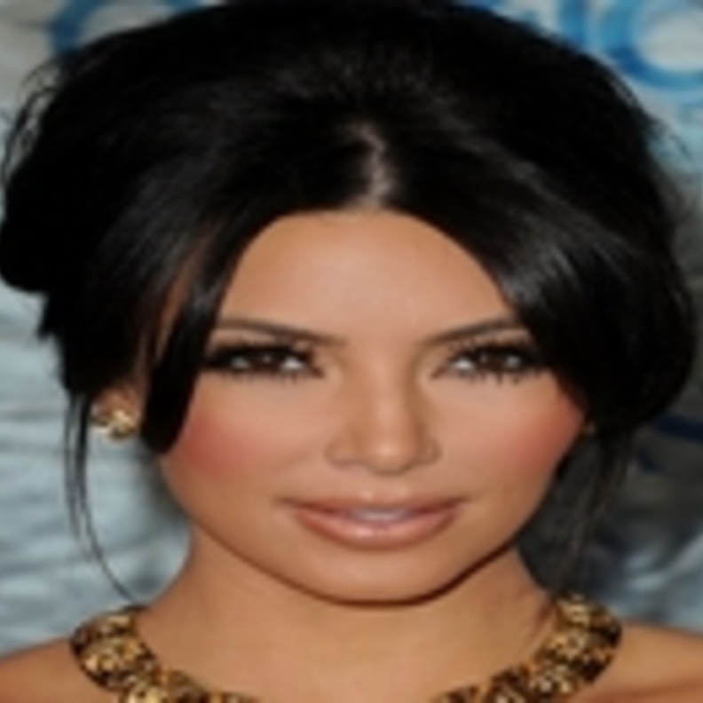 كيم كارداشيان: من اين لك تلك الثروة؟