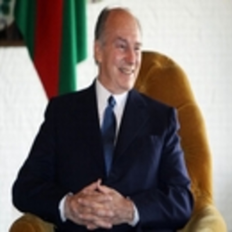 الأغا خان يدفع 84 مليون دولار لطلاق زوجته