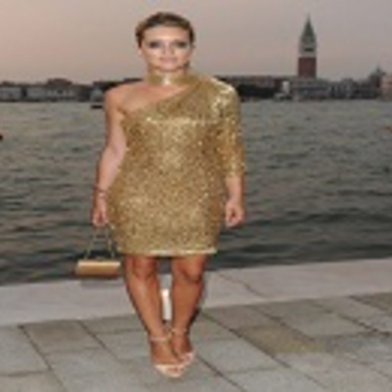 كارولينا كريسونتيني تتألق بخاتم   Bulgari 