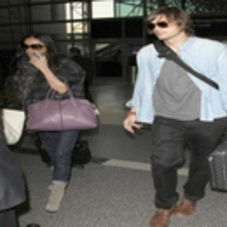 ديمي مور تعلن انفصالها عن زوجها أشتون كاتشر