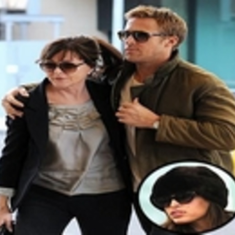 إيفا ميننديز تقابل والدة رايان جوسلينج
