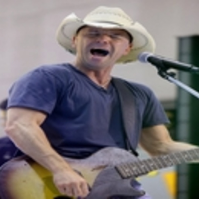 شيسني يدخل ترشيحات الأكاديمية الأمريكية للموسيقى