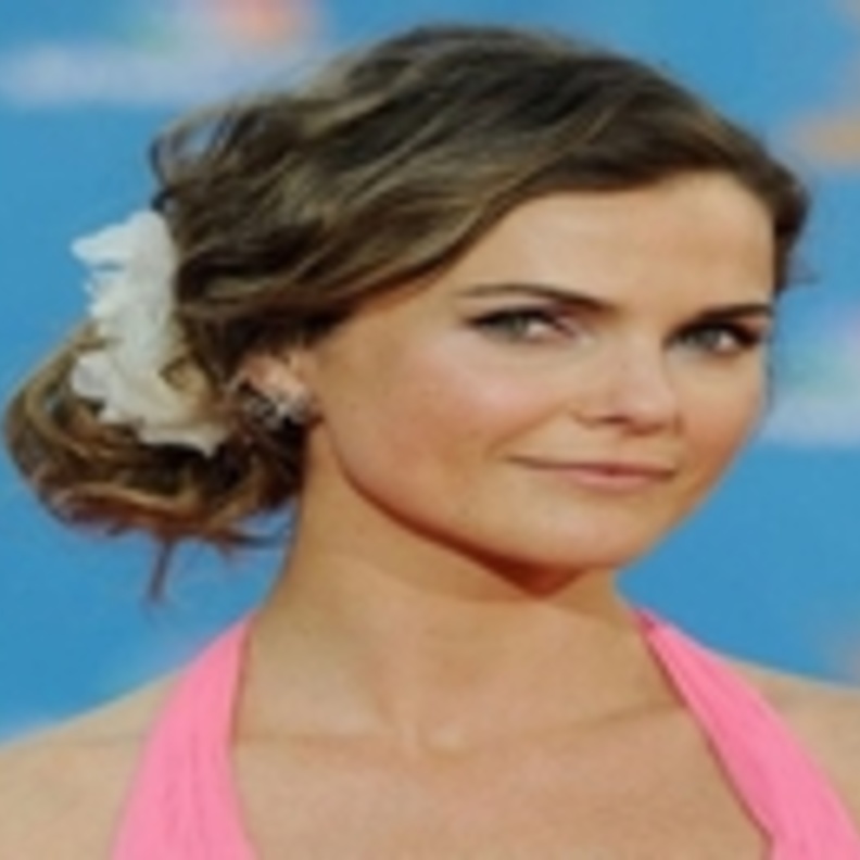 كيري راسل تحصل على طفلة جديدة