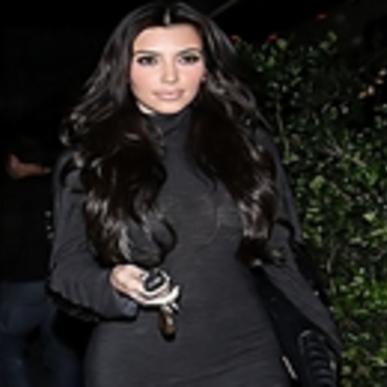 كيم كارديشيان تقاضي موظف سابق لديها بتهمة التشهير