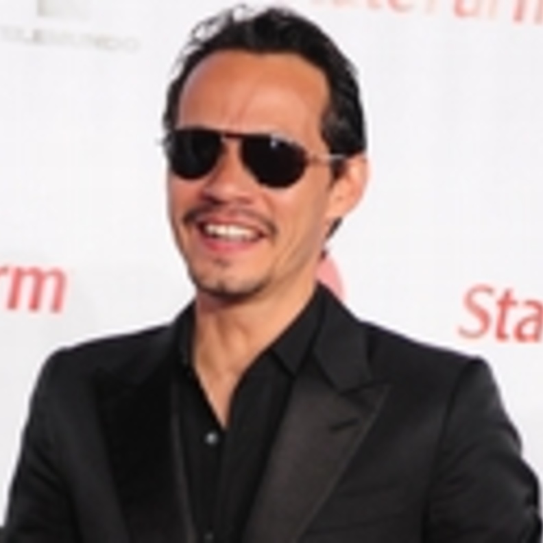 مارك أنطوني يكافئ فريق عمله بإجازة لجزر الدومينيكان