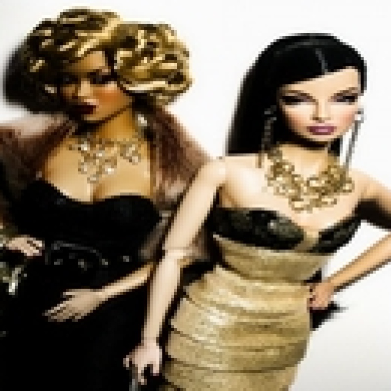 الأخوات كارداشيان تتحولن إلى لعب صديقات لباربي