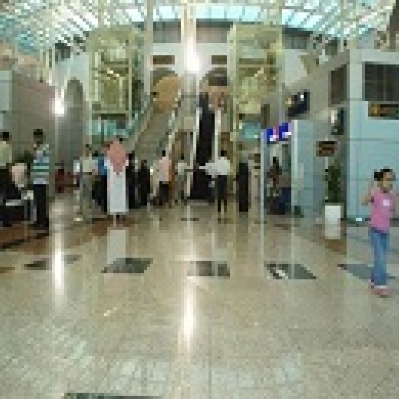 3,3 مليون مسافر عبر مطار الشارقة في العام الجاري 