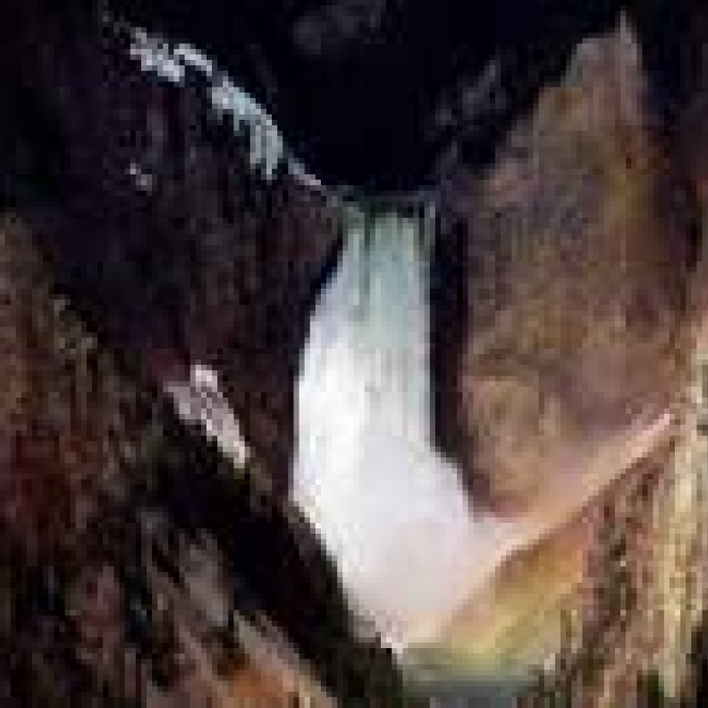 يلوستون أكبر حديقة وطنية في العالم