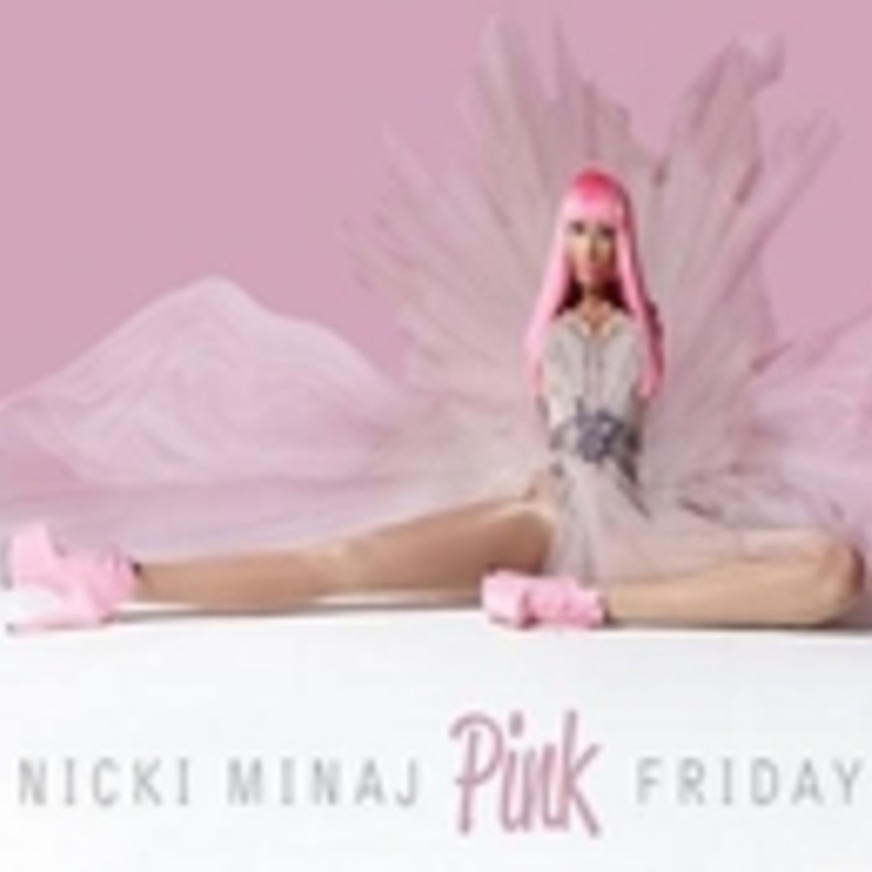 نيكي ميناج بتصميم إيلا زحلان