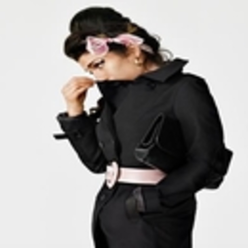 والد آيمي واينهاوس يقاضي جان بول غوتييه