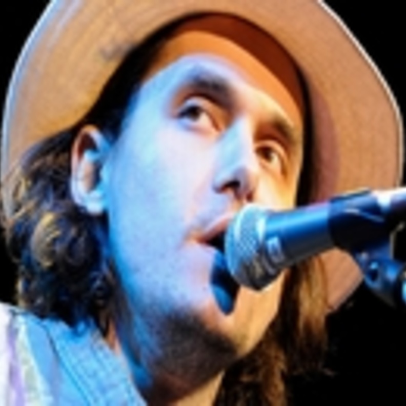 عارض صحي يؤجل حفلات جون ماير