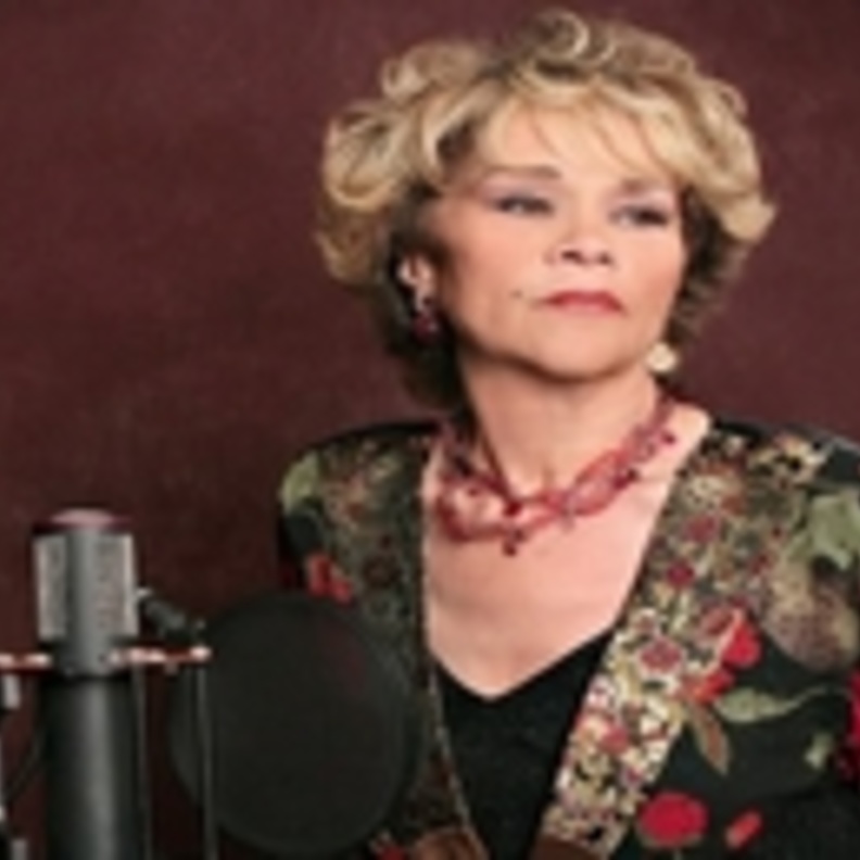 المغنية الأمريكية إيتا جيمس تعاني من وعكة صحية شديدة