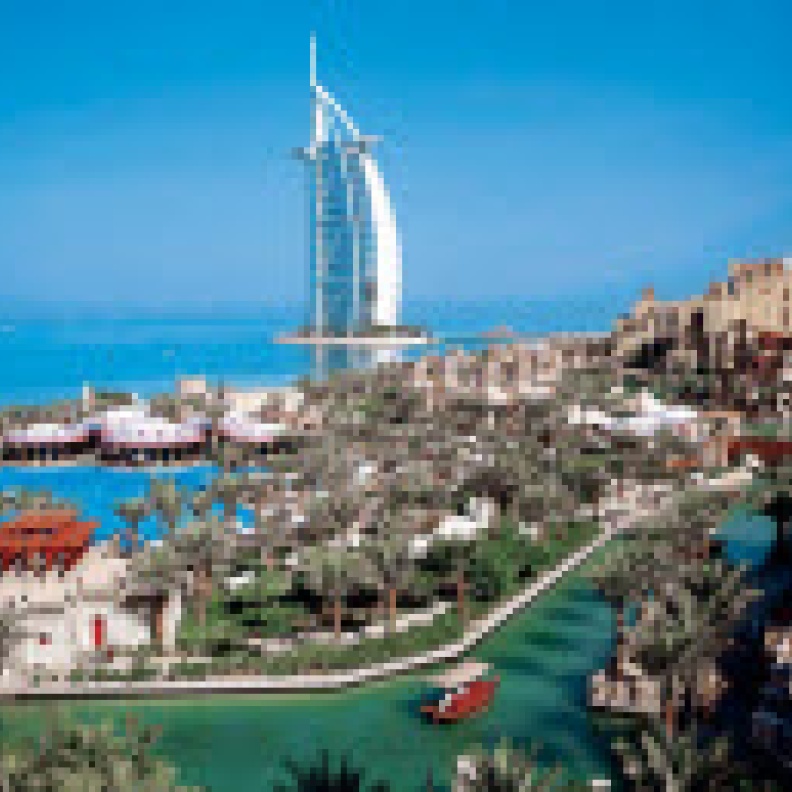 الاضطرابات العربية ترفع نسبة السياحة بالامارات