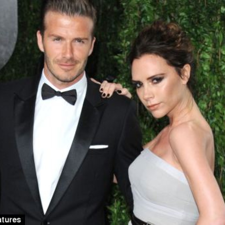 ديفيد وفيكتوريا بيكهام يبيعان قصراً وأسطولاً من السيارات