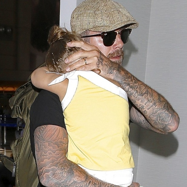 بالصور: عائلة ديفيد بيكهام تصل لوس أنجلوس 