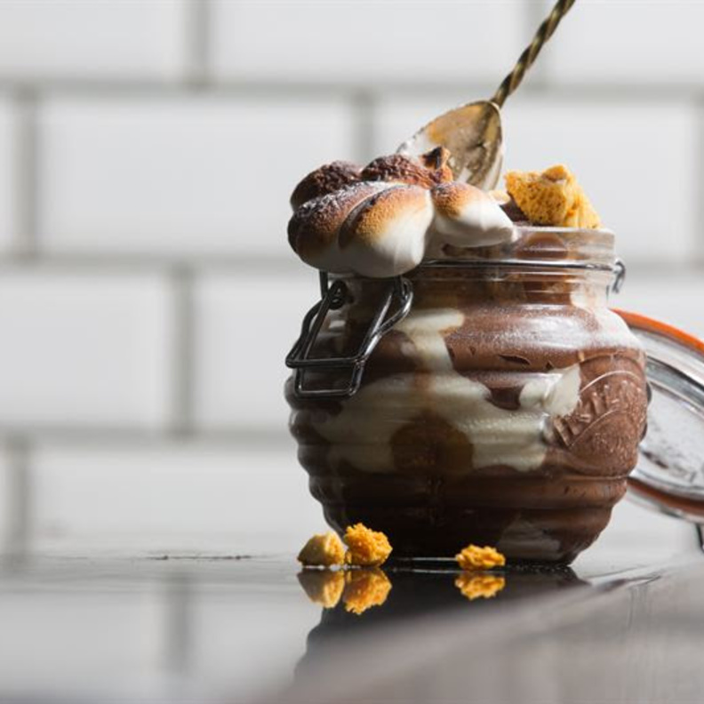 مطعم ذا هايد يطرح عرضأ خاصاً في يوم الحب