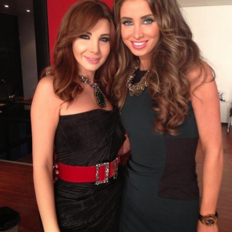 نانسي عجرم وانابيلا هلال في اطلالة سابقة لهما