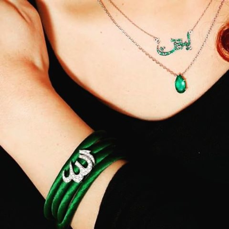 مجوهرات أنيقةمن Dunia Diamonds