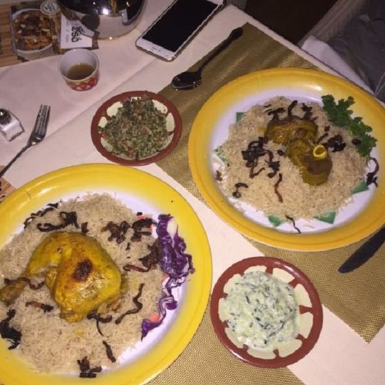 من الاطباق السعودية التي يقدمها المطعم