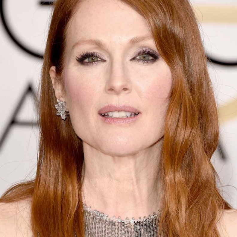 Julianne Moore Chopard at 2015 Golden Globes