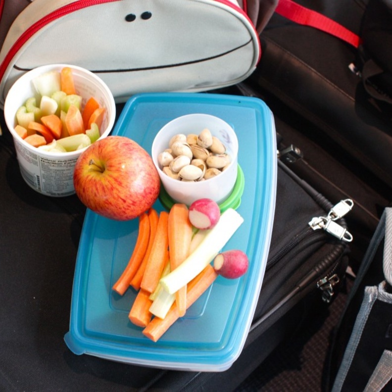 أفكار لوجبات خفيفة صحية أثناء السفر.. 