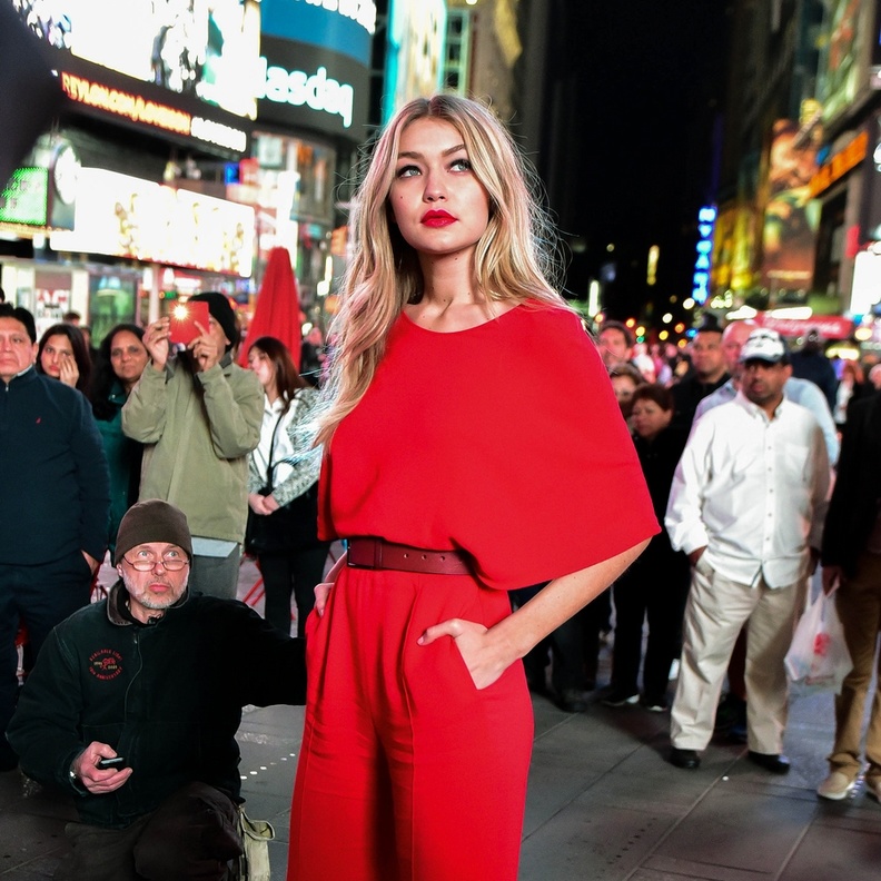 جيجي حديد حطمت الرقم القياسي بـ 2015