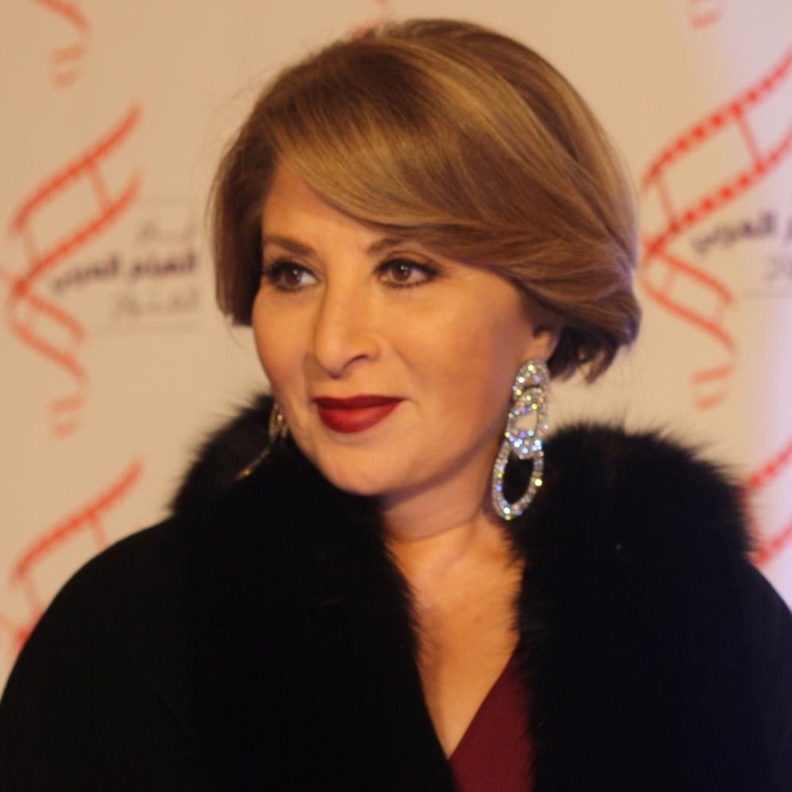 الفنانة الكبيرة بوسي