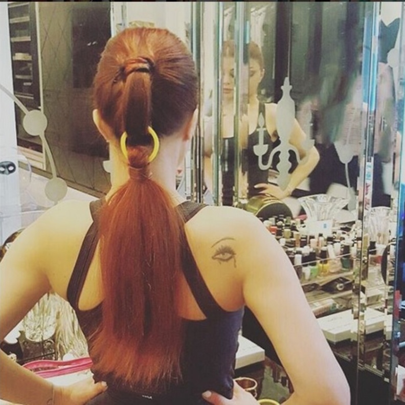 تسريحة ذيل الحصان العصريّة 