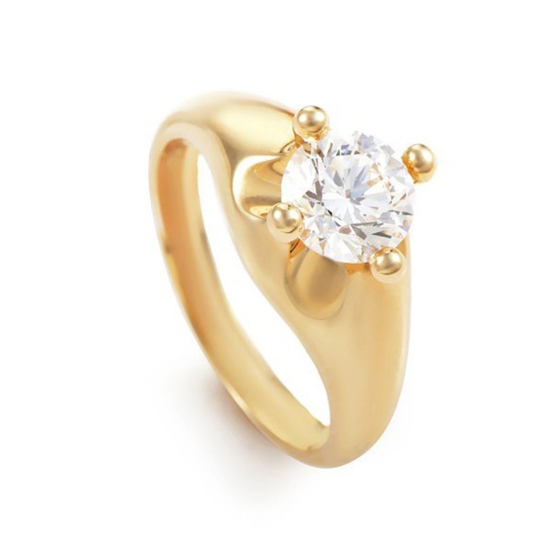 خاتم لفتاة برج العذراء