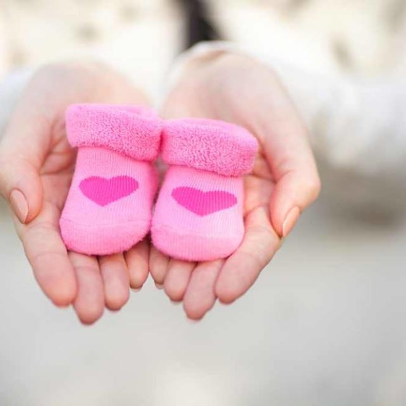 أعراض صحية تحدث للحامل تؤكد أن الجنين أنثى.. فما هي؟