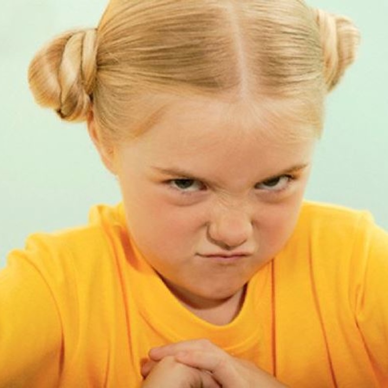 للأم .. هذا التصرف يصيب طفلك بالعدوانية  فاحذريه