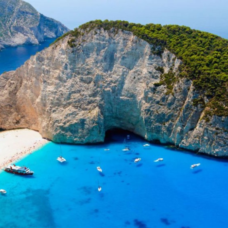 أفضل 5 وجهات سياحية بعد عطلة الصيف