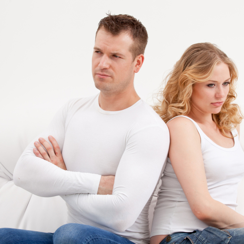 خبراء .. تجنب الخلافات الزوجية يؤدي إلى الخيانة!