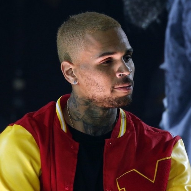 ليست المره الاولى لكريس براون بالتعدي بالضرب