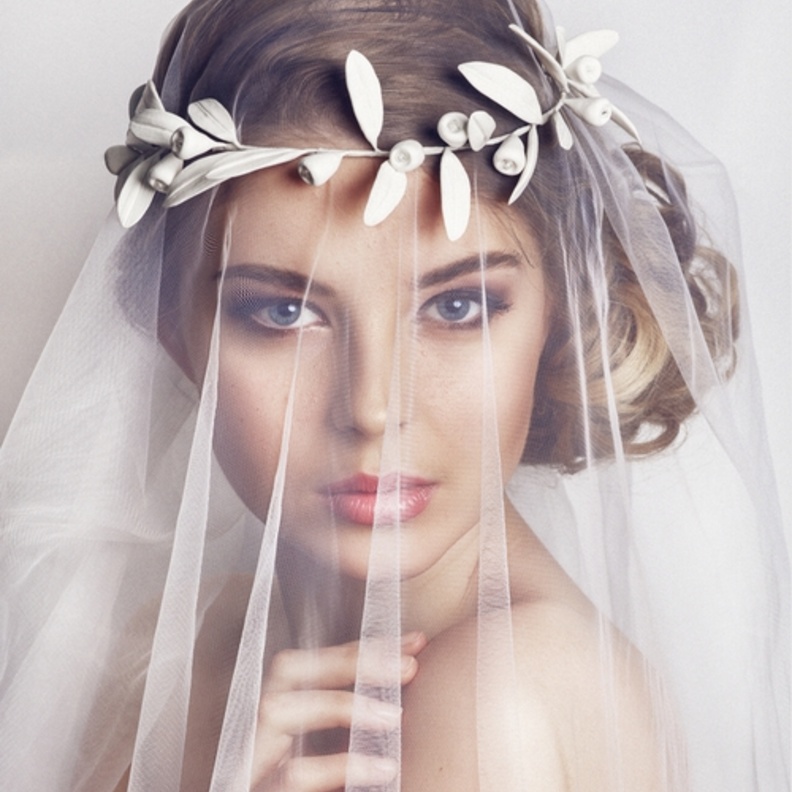 جميلة وفاتنة في يوم زفاكِ