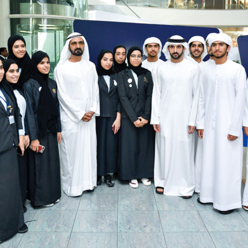 الشيخ محمد بن راشد يتابع تحدي الترجمة